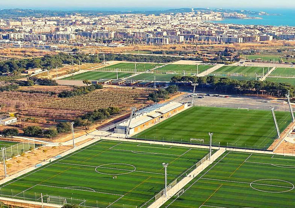 Barcelona Cup Pitch 1024X723